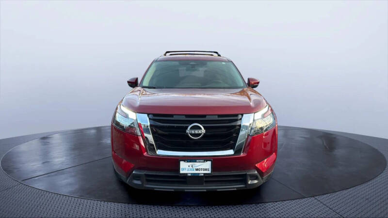 2023 Nissan Pathfinder SV