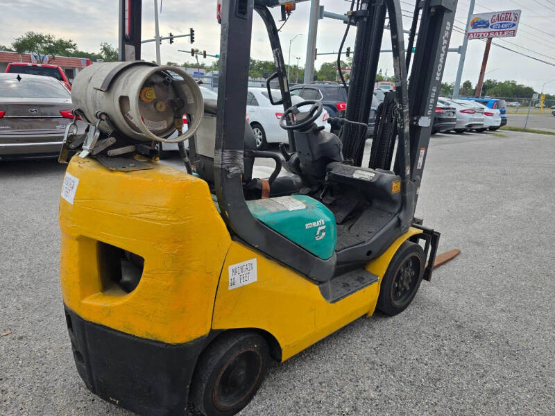 2006 KOMATSU FG25ST-16