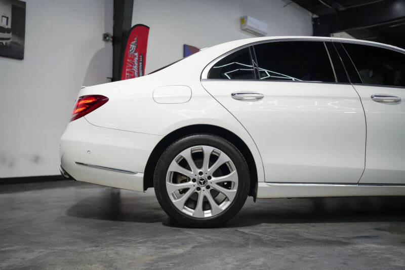 2018 Mercedes-Benz E-Class E 300