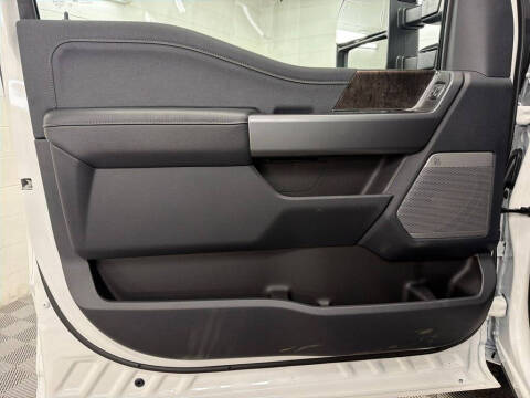 2026 Ford F-350 Super Duty Lariat