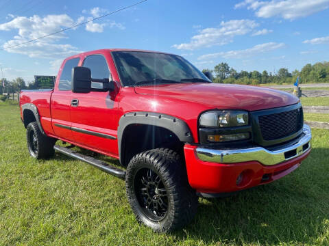 2003 GMC Sierra 1500 for sale at Hitt & Mis Auto in Cape Girardeau MO