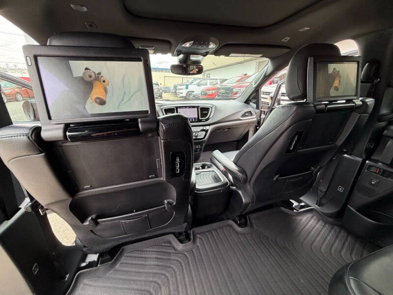2019 Chrysler Pacifica Touring L Plus