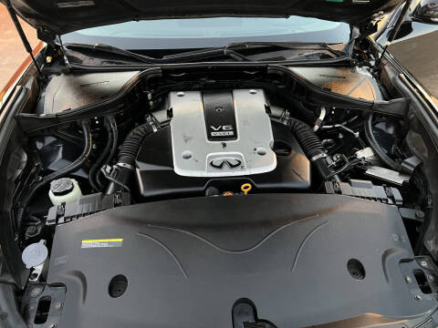 2017 Infiniti Q70L 3.7