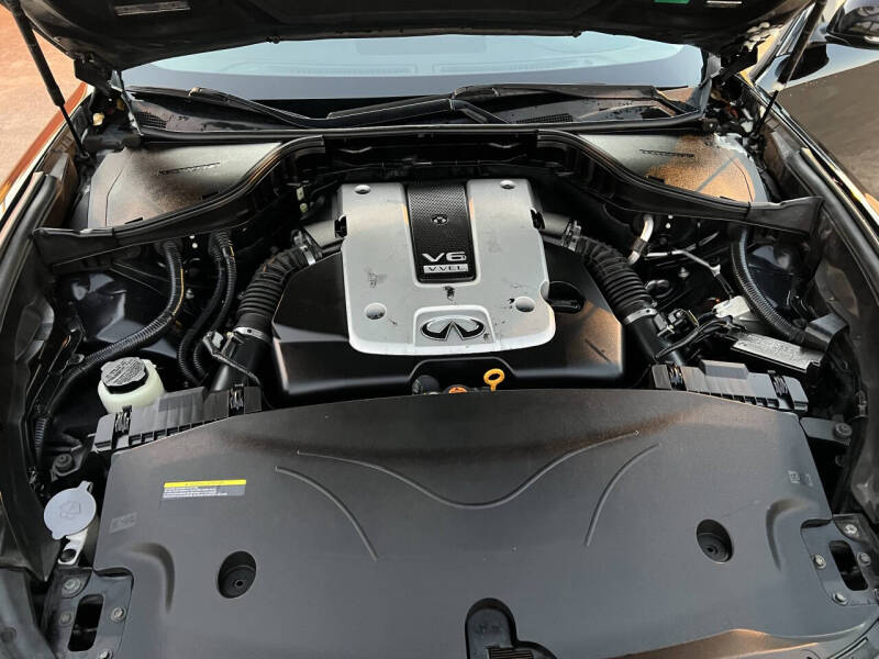 2017 Infiniti Q70L 3.7