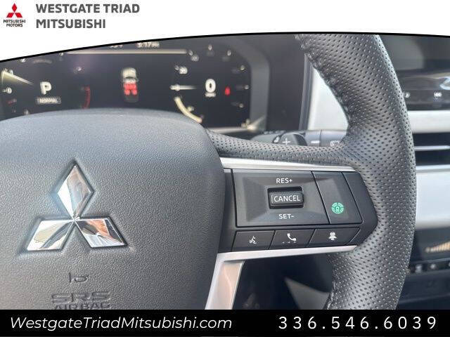 2025 Mitsubishi Outlander SE