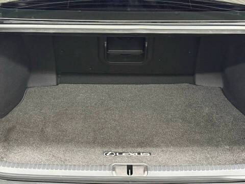 2023 Lexus ES 350 F SPORT Handling