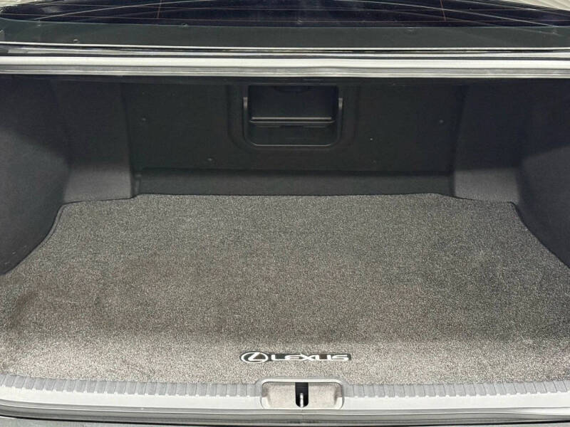 2023 Lexus ES 350 F SPORT Handling