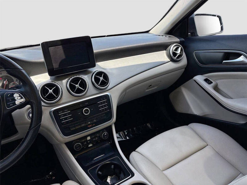 2016 Mercedes-Benz GLA GLA 250