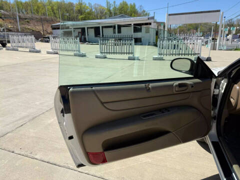 2004 Chrysler Sebring GTC