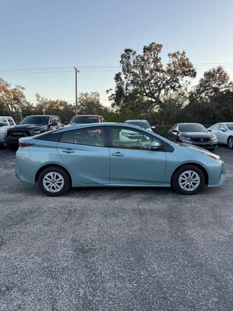 2016 Toyota Prius for sale at GRACELAND AUTO LLC in Thonotosassa, FL