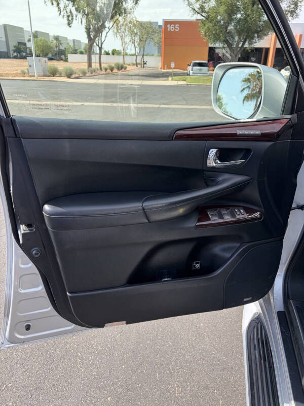 2014 Lexus LX 570