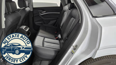 2024 Audi Q8 e-tron quattro Premium Plus