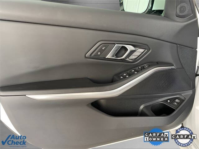 2024 BMW 3 Series 330e