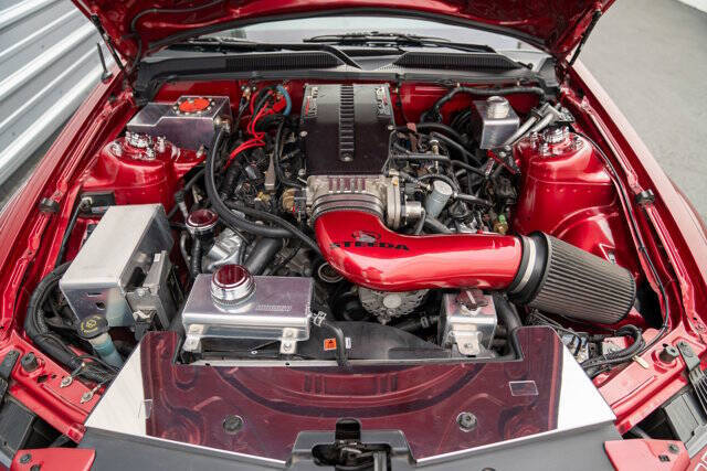 2006 Ford Mustang 38