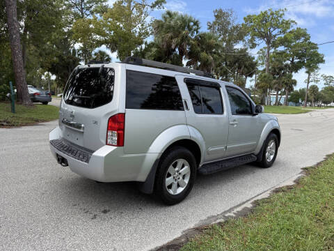 2008 Nissan Pathfinder SE