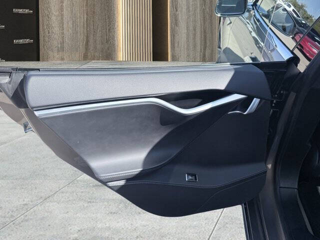 2015 Tesla Model S 70D