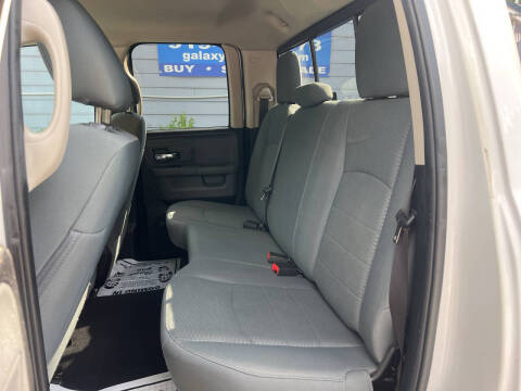 2017 RAM 1500 SLT