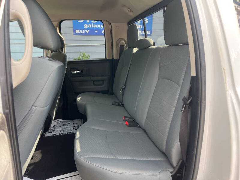 2017 RAM 1500 SLT