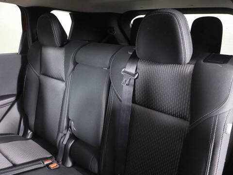 2025 Mitsubishi Outlander ES