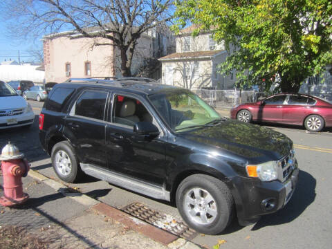 2009 Ford Escape for sale at Cali Auto Sales Inc. in Elizabeth NJ