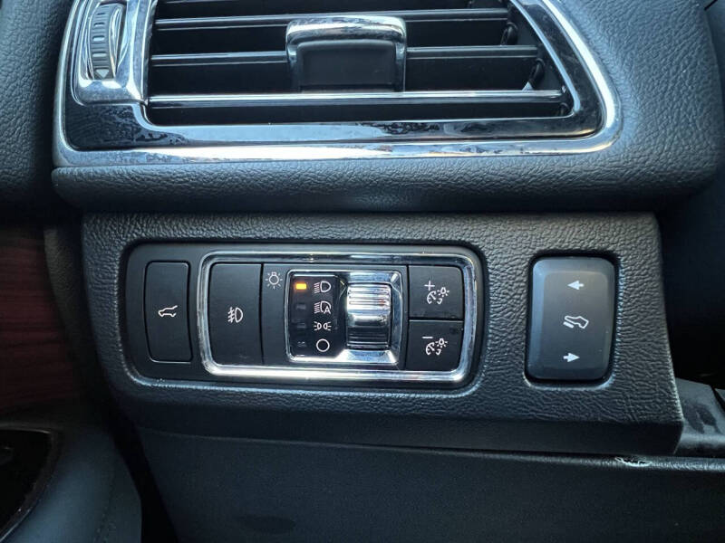 2023 Lincoln Navigator Standard