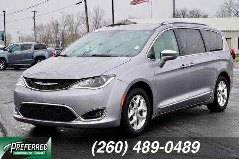 2020 Chrysler Pacifica for sale at Preferred Auto in Fort Wayne IN