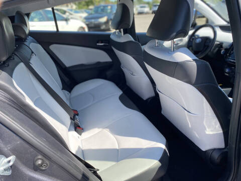 2019 Toyota Prius XLE