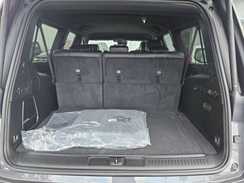 2025 Jeep Wagoneer L