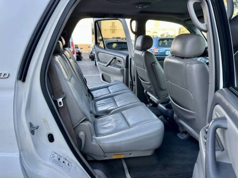 2001 Toyota Sequoia Limited