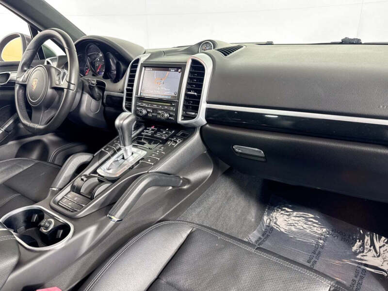 2012 Porsche Cayenne Tiptronic