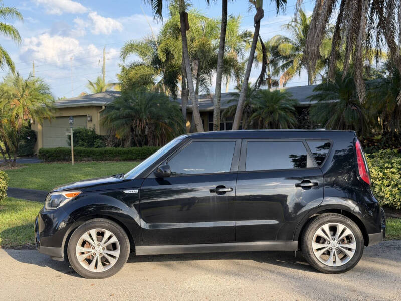 2016 Kia Soul +