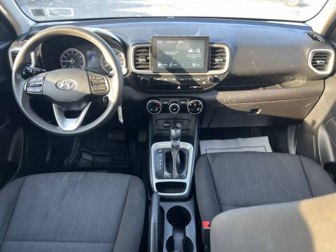 2021 Hyundai Venue SE