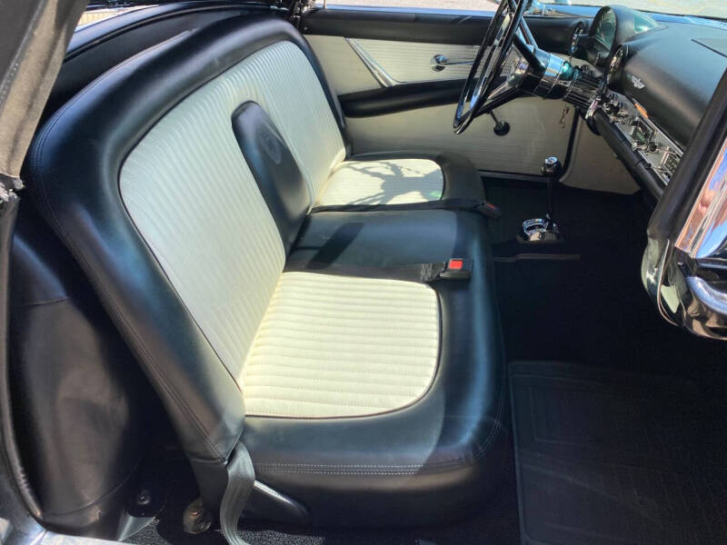 1956 Ford Thunderbird