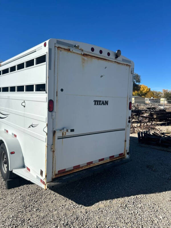2004 Titan Trailer 3657