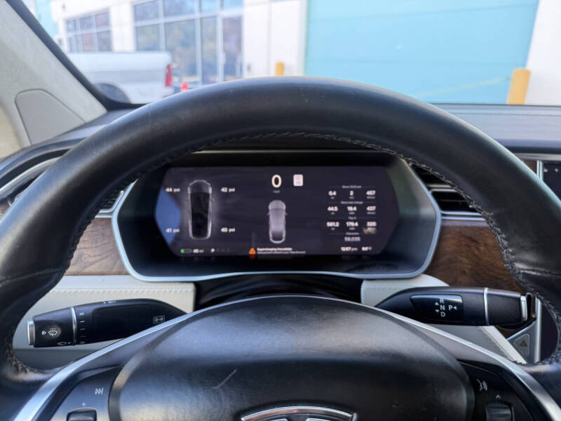 2017 Tesla Model X 75D