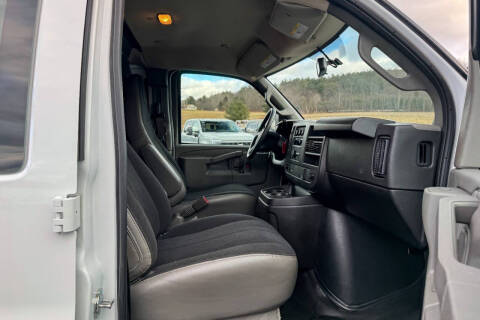 2024 Chevrolet Express 2500