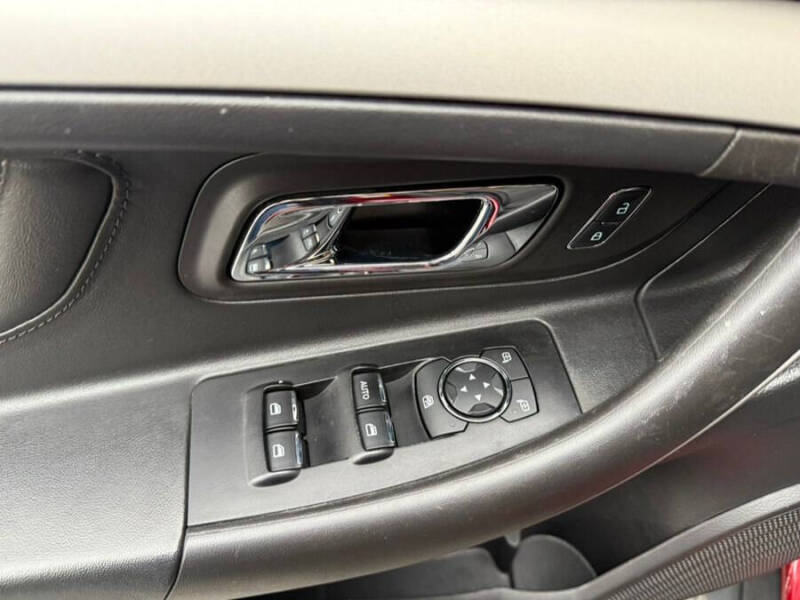 2019 Ford Taurus SEL
