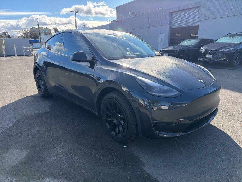 2024 Tesla Model Y Long Range