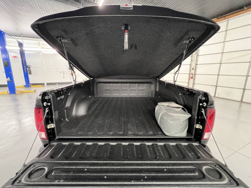 2012 RAM 1500 R/T Sport