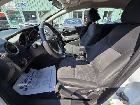 2013 Ford Fiesta SE