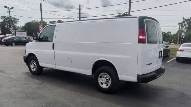 2018 Chevrolet Express 2500