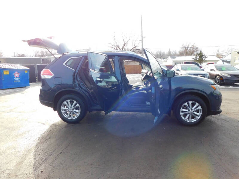 2016 Nissan Rogue SV