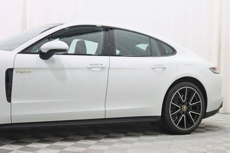 2022 Porsche Panamera