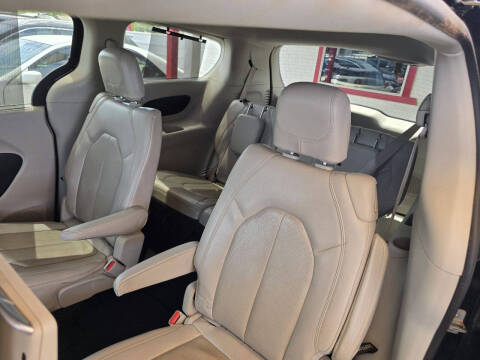 2019 Chrysler Pacifica Touring L Plus