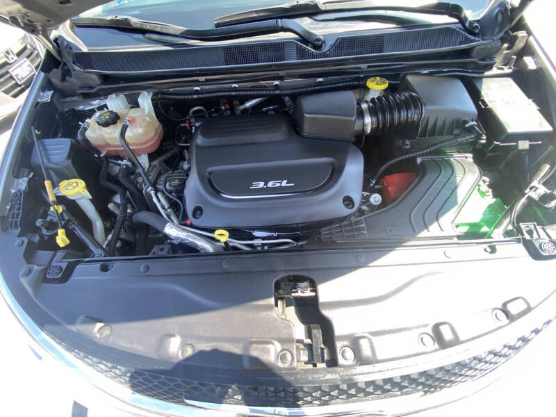 2017 Chrysler Pacifica Touring - Photo 22