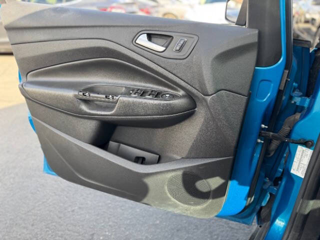 2014 Ford C-MAX Hybrid SE