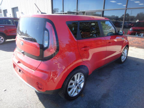 2017 Kia Soul +