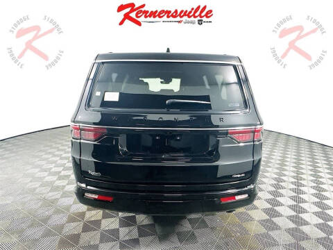 2025 Jeep Wagoneer L Series III