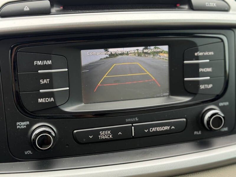 2016 Kia Sorento LX