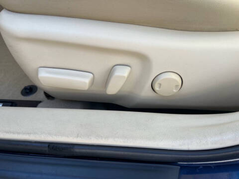 2015 Toyota Camry Hybrid